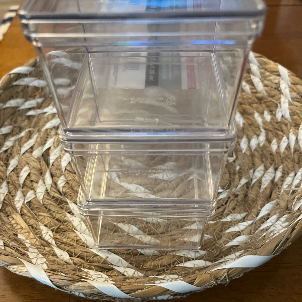 ORGANIZING LIDS Storage Essential. Stackable Organizers Transparent. - Picture 12 of 13